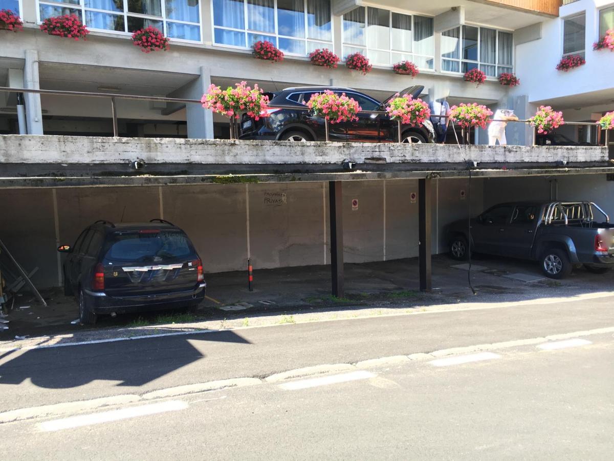 Sul cucuzzolo Apartman Marilleva Kültér fotó