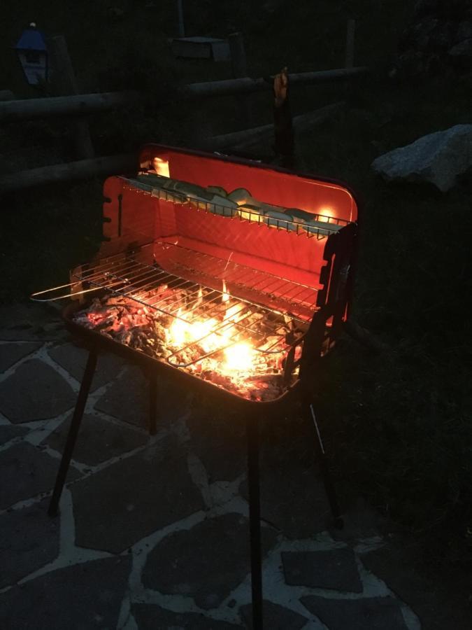 Sul cucuzzolo Apartman Marilleva Kültér fotó